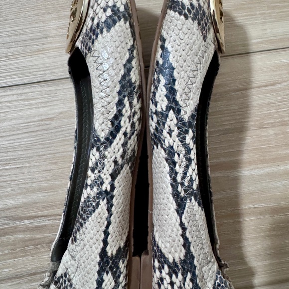 Tory Burch Reva Python Natural Colorway - Picture 10 of 11